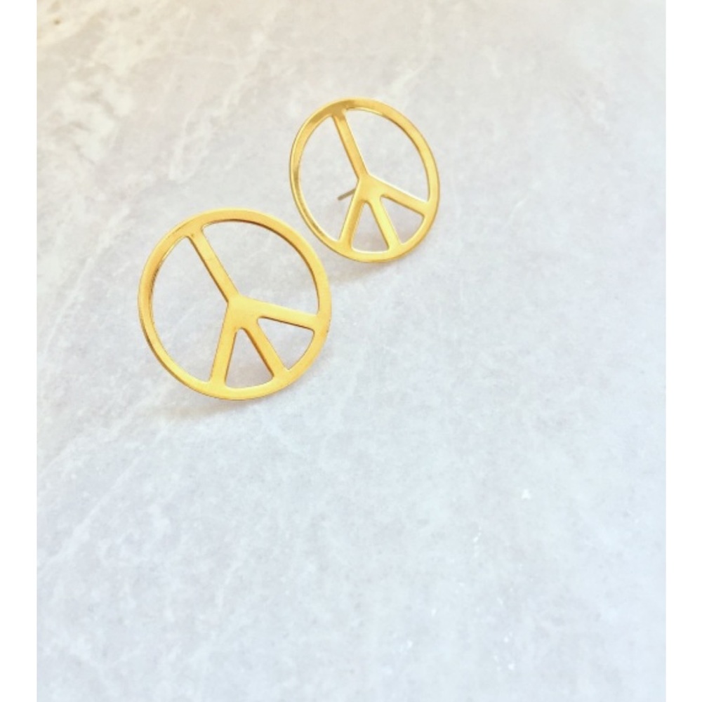 Aquinnah Peace For All Stud earrings